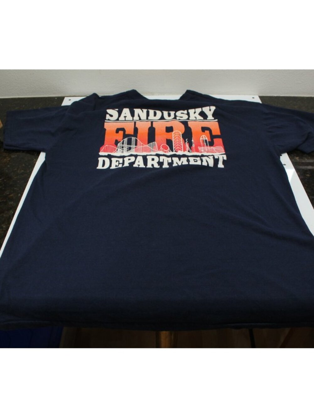 Vintage Graphic Print T-Shirt Sandusky Firefighters Local 327 Ohio Size Medium